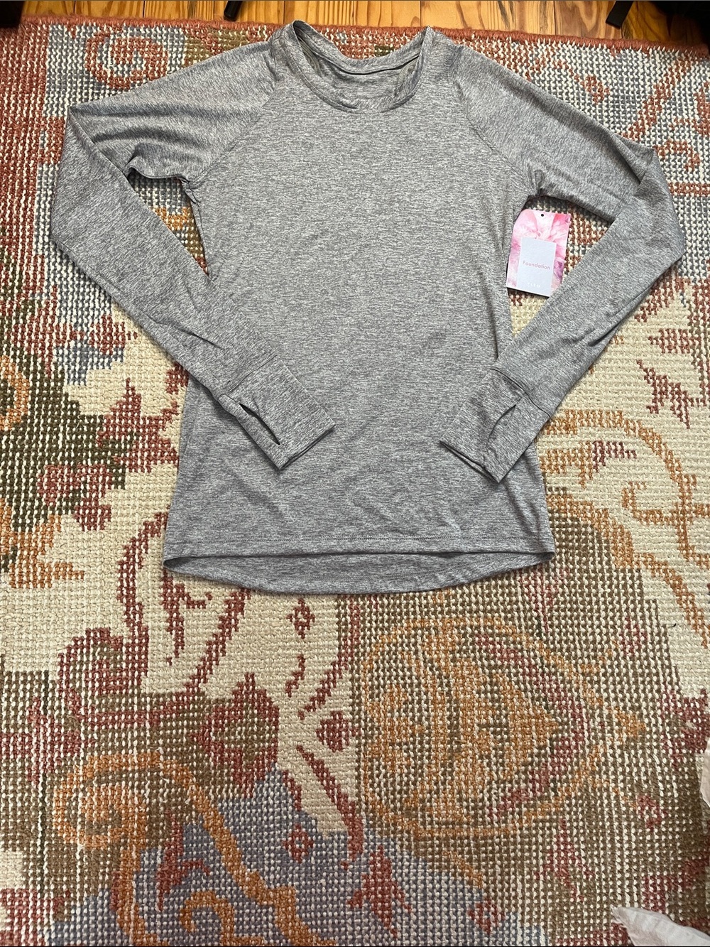FLEO Foundation Long Sleeve Shirt Gray Size Small NWT Athletic Performance Top